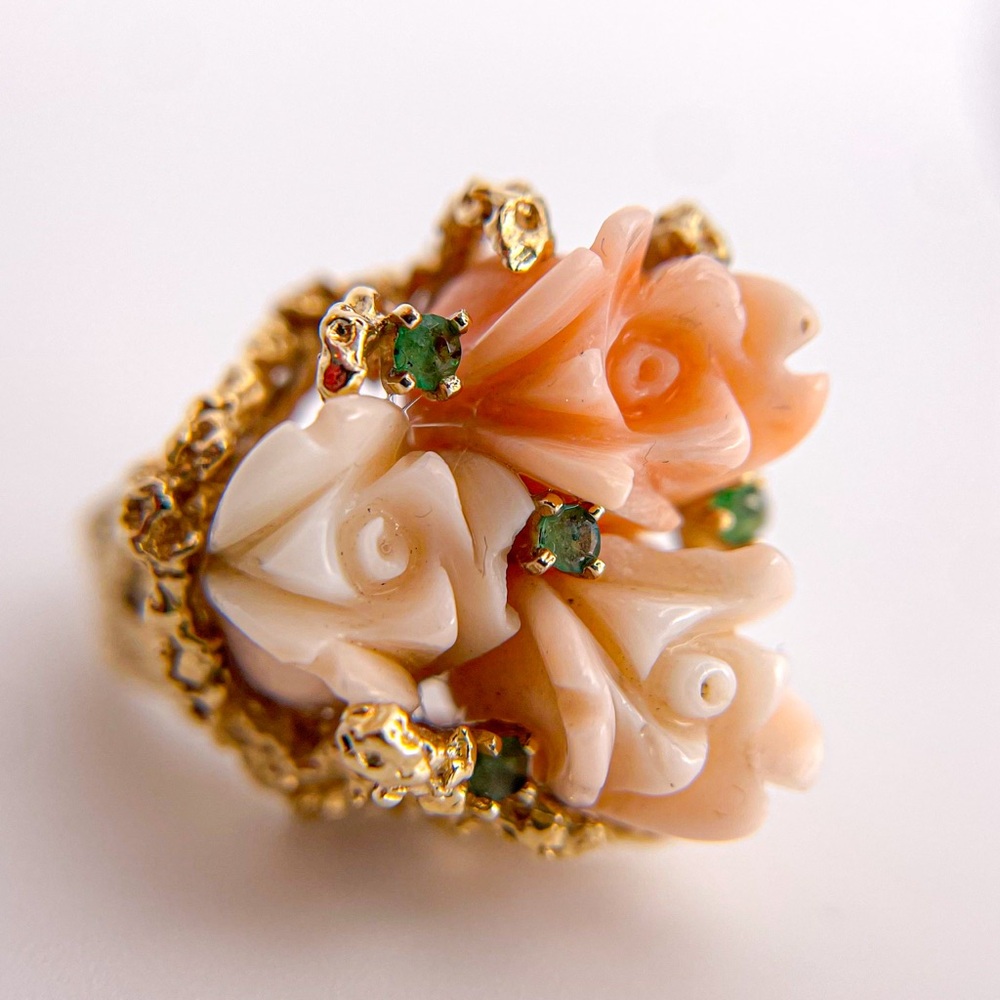 14K Yellow Gold Angel Skin Coral Hand Carved Roses Ring w Emeralds Size 6.5 RARE